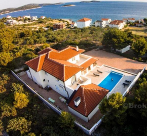 Гостиница Vila Lanterna  Рогозница